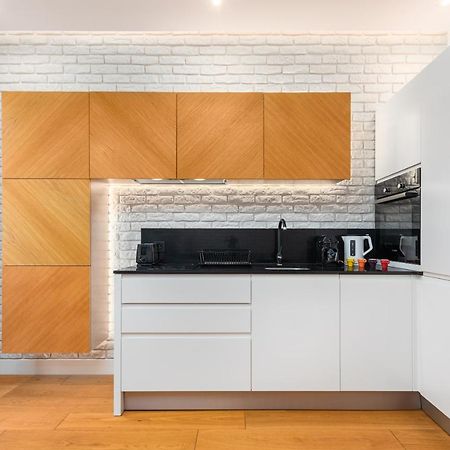 Piekna Apartament By Your Freedom ワルシャワ エクステリア 写真