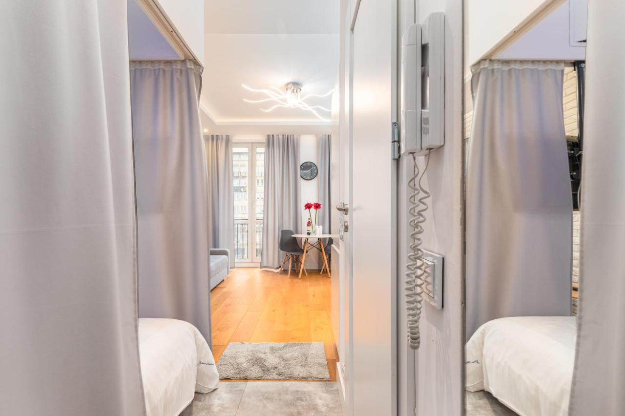 Piekna Apartament By Your Freedom ワルシャワ エクステリア 写真