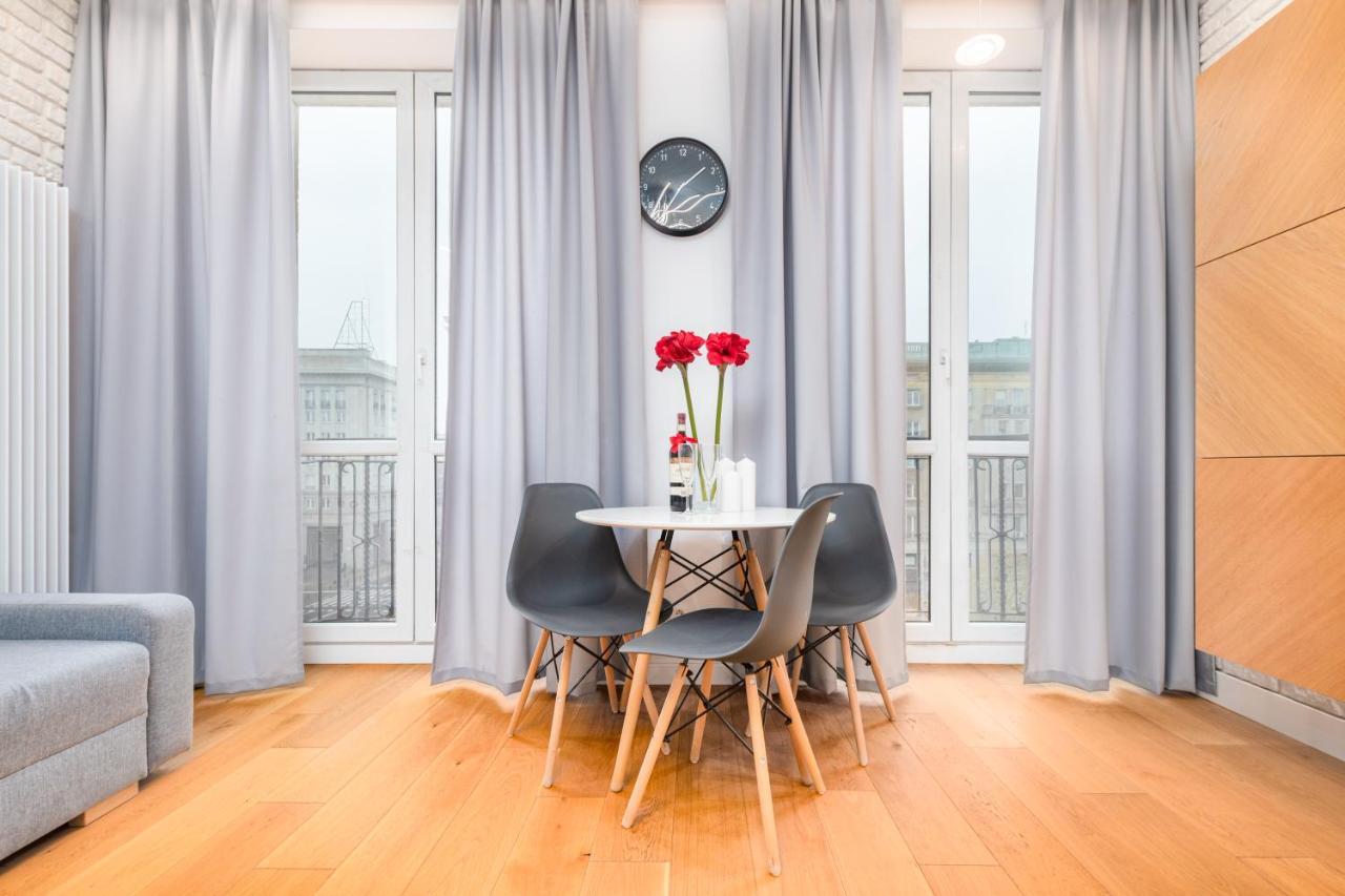 Piekna Apartament By Your Freedom ワルシャワ エクステリア 写真