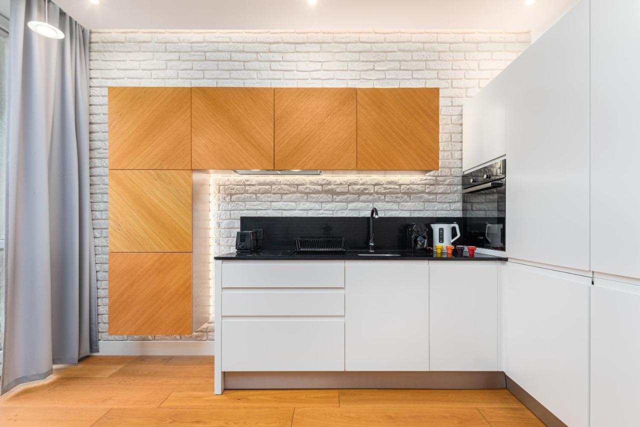 Piekna Apartament By Your Freedom ワルシャワ エクステリア 写真
